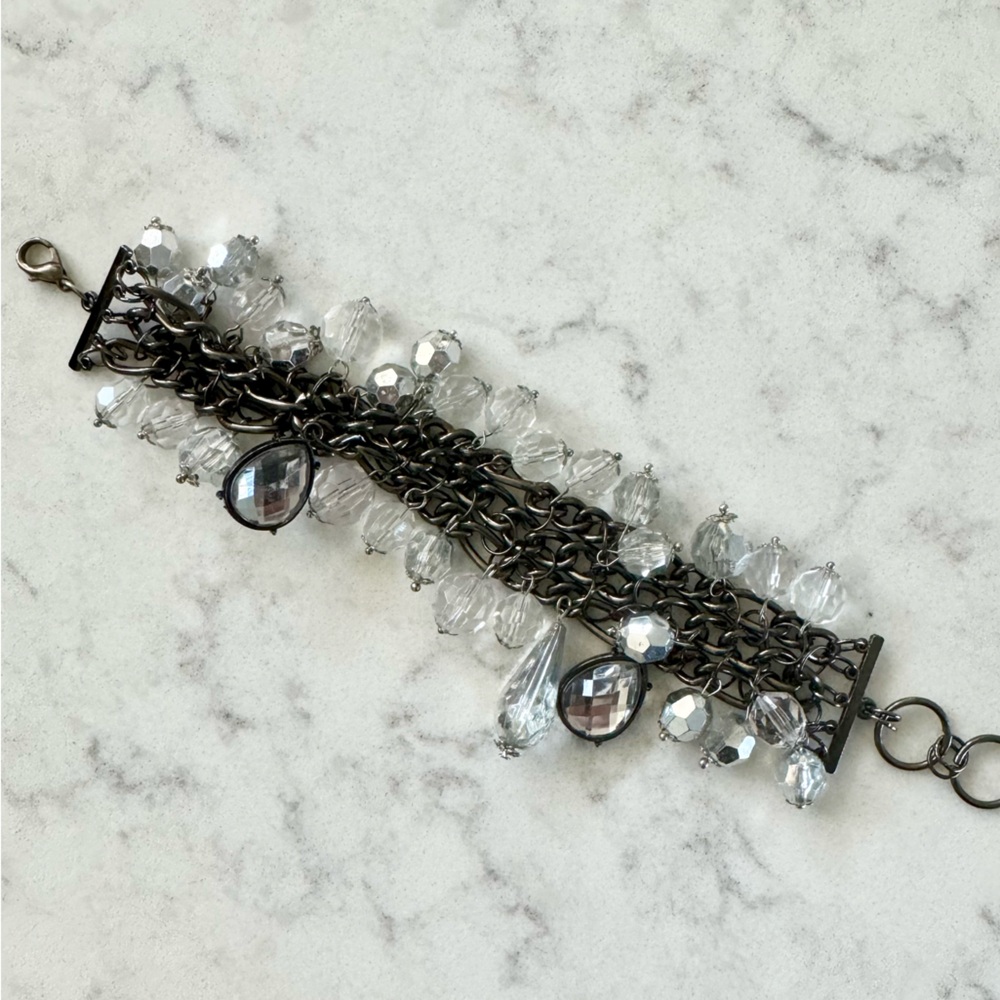 NWOT Crystal Silver Gunmetal Charm Dangly Bracelet - Adjustable length